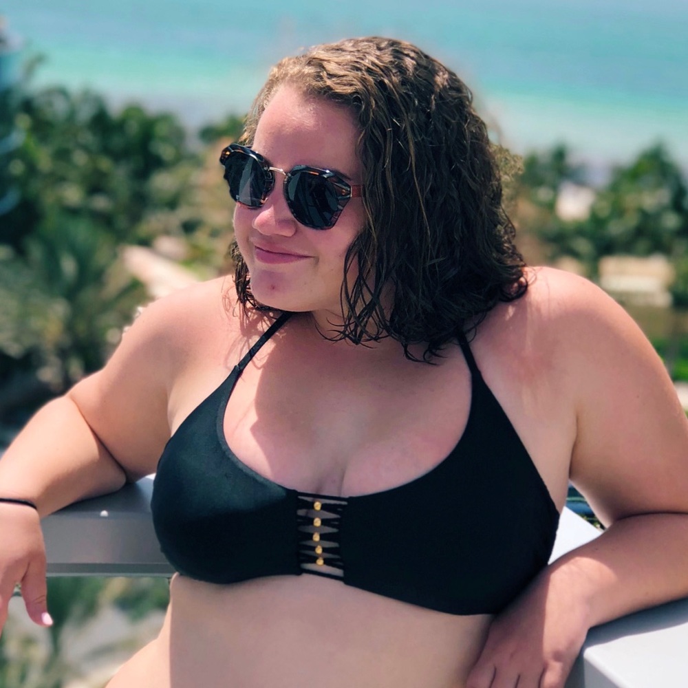 Meet your Posher, Christina